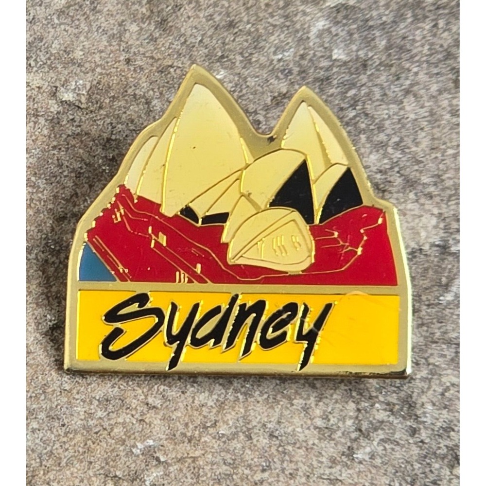 Sydney Australia Opera House Souvenir Travel Enamel Lapel Hat Pin
